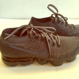 NIKE WOMENS AIR VAPORMAX FLYKNIT, MIDNIGHT FOG/BLK